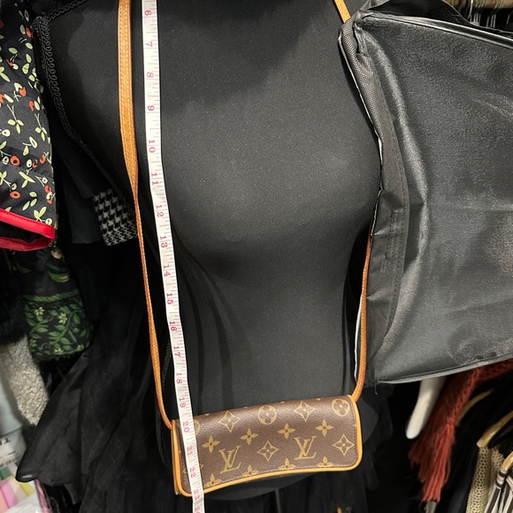 Authentic Vintage Louis Vuitton Twin Clutch - Picture 10 of 12